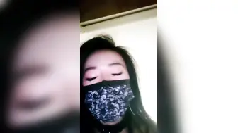 电臀女王来袭【窗前裸舞下篇】顶级美臀蜜桃臀御姐，特写美臀这屁股简直完美，窗边裸舞外面不知道有没人看，厕所假屌爆插小穴