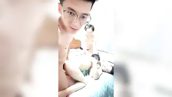 母女直播秀场精彩4P【park3】全程露脸一起服务两个大哥，黑丝白丝吃奶玩逼口交大鸡巴，各种抽插爆草淫声荡语不断