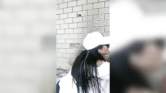 【渣女来袭】平台第一人气户外女神，上午到公园，60岁大爷被诱惑，口交啪啪，站着插入玩得超疯狂