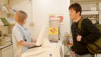 MIAB-305 [中文字幕]兼职NTR：她找工作找完了，即将毕业。她讨厌的便利店经理在背后议论她身材丰满的女友，而她敏感颤抖的身体也在兼职期间发育成熟 #春陽モカ #春阳萌花