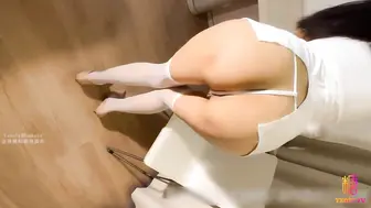 【淫荡护士】性感小护士偷情记_主动摸奶求插_夹着肛塞骑乘榨精_#和爱
