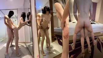 【SM】高跟肉丝被按在镜子前面疯狂操穴边操边虐没抽打一次都能感觉到骚逼用力加紧鸡吧