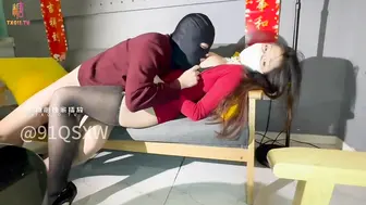 【内射中出】新春与嫂子的淫荡艳逅_寂寞嫂子主动勾引小叔