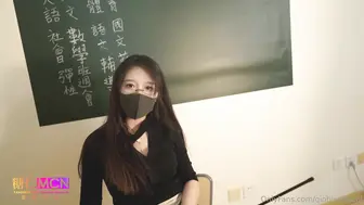 老師的肉棒調教 - Sex Education Classbr  br  課堂上偷拍被我抓包的壞學生，不但沒有被懲罰，還能