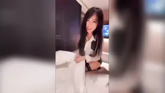 制服诱惑换装满嘴骚话吞精内射高潮喷射狂欢