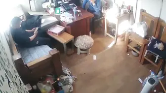 嫂子在办公室勾引弟弟 被后入内射