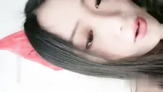 学妹道具自慰，荔枝高跟鞋炮机換着玩，双洞齐插滴风油精