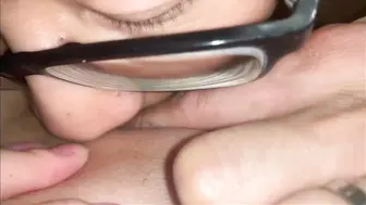 蜜桃穴嫂子老公又出海跑船了约大屌小叔到家里偷情把精液射满她的骚穴