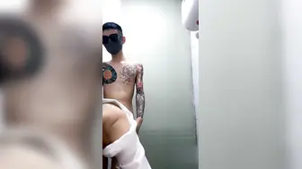 超美主播 一想到你就湿 来着大姨妈也要浴血奋战，饥渴骚货吃鸡后入被猛干淫叫不断！