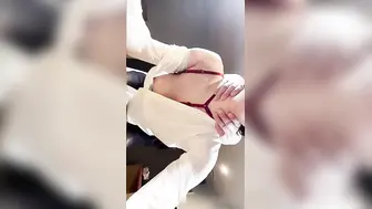 究极蜜臀女神-爆裂黑丝艳红骚丁【Yuna】，金主坚挺肉棒刺入软糯湿滑嫩穴