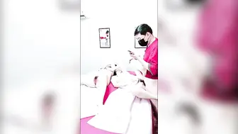 精彩4P 两个少妇被两小哥揉奶玩逼口交大鸡巴 各种姿势爆草