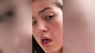 敢让老娘等？！你射进来之前最好先让老娘高潮爽一把
