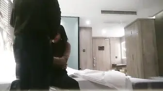【全国探花】年后回归约了个大奶少妇，骑乘后入大力猛操非常诱人