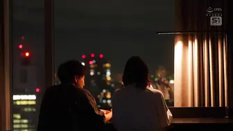SNOS-229 [中文字幕] 酒店密室 可怜的波波头大姐姐直到崩溃为止，被持续喷出洪水般潮水的阴道深处责玩18小时12分 仓木华